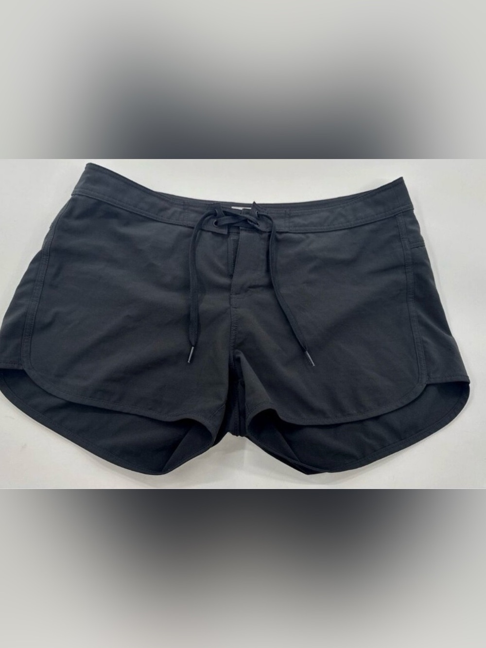 Prana Women's Black Board Shorts Medium Stretch Gym Beach Swim Drawcord Tie